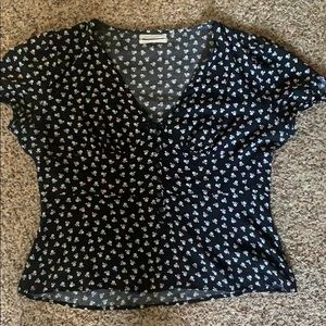 urban outfitters crop top